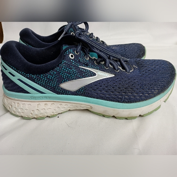 BROOKS Ghost 11 Blue and Green Athletic Shoes with Breathable Mesh (#125) - Picture 3 of 10